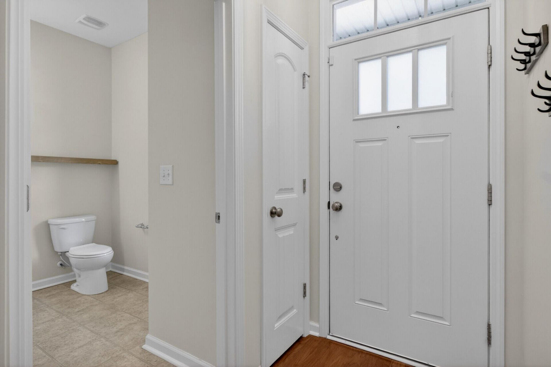 3121 Mulan Lane Photo 6