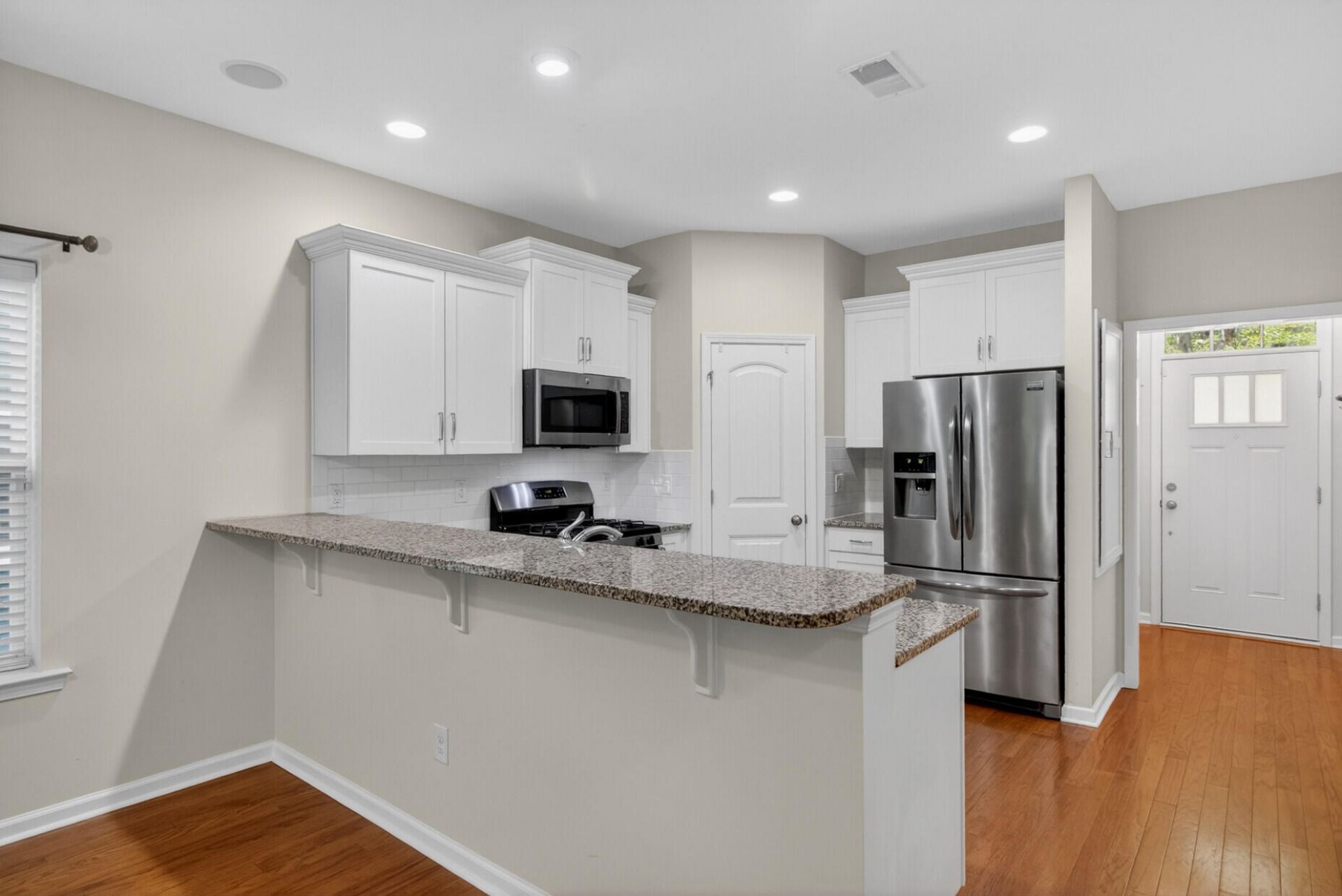 3121 Mulan Lane Photo 9