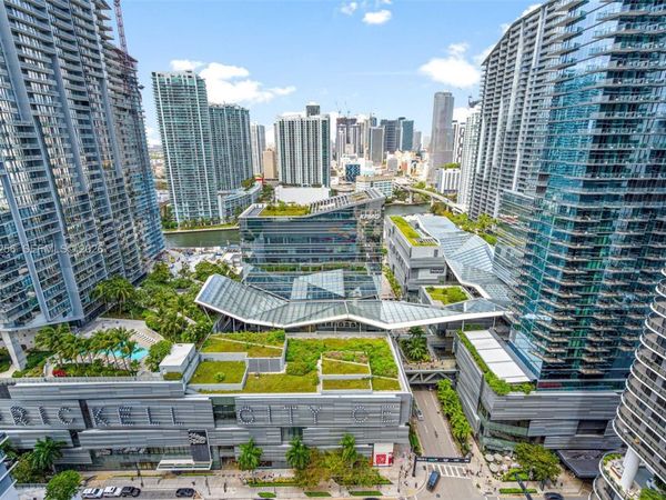 45 SW 9th St, Unit 2910, Miami, FL 33130