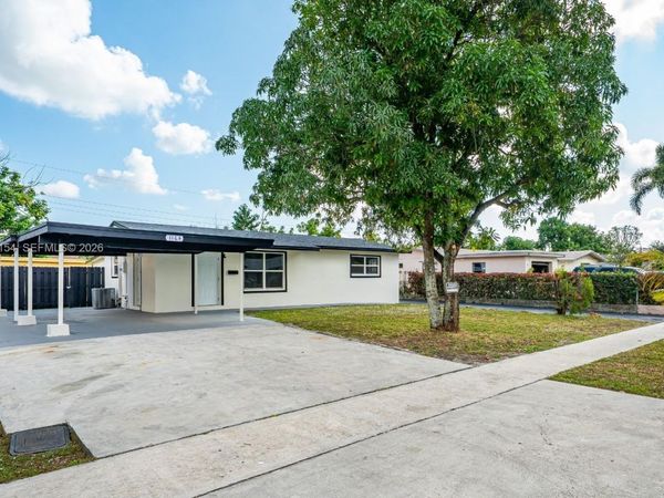 1164 NW 45th Ave , Lauderhill, FL 33313