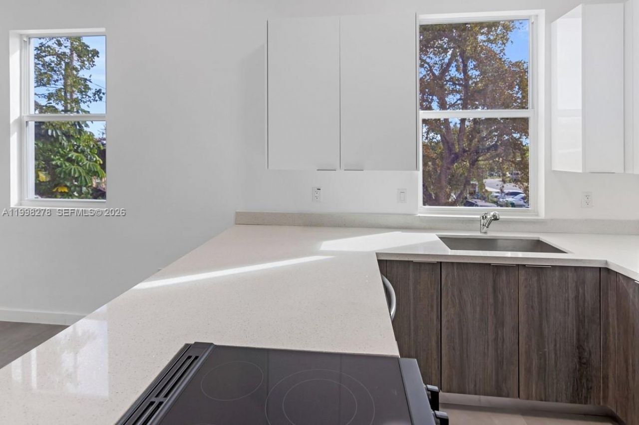 1935 NW 71st St, Unit B, Miami, FL 33147 Photo