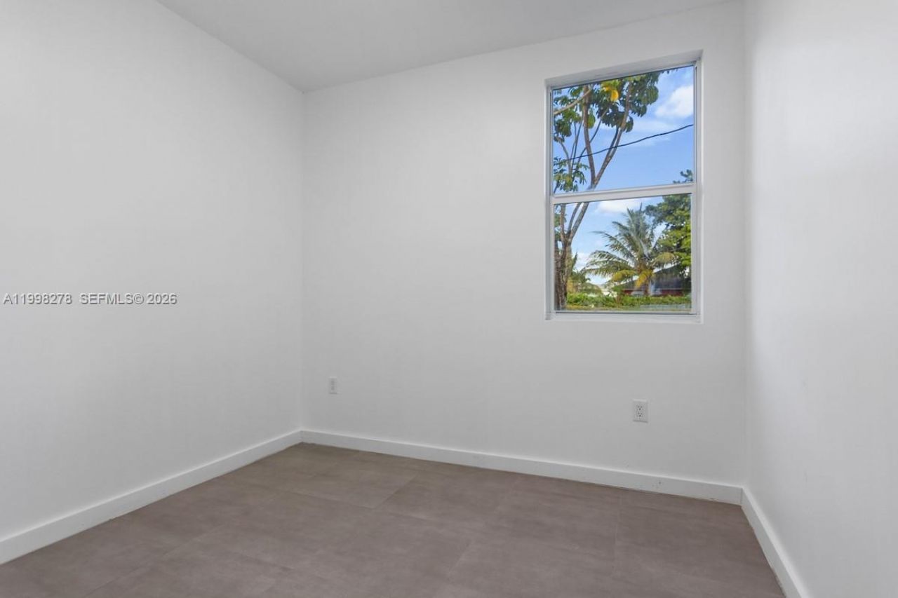 1935 NW 71st St, Unit B, Miami, FL 33147 Photo