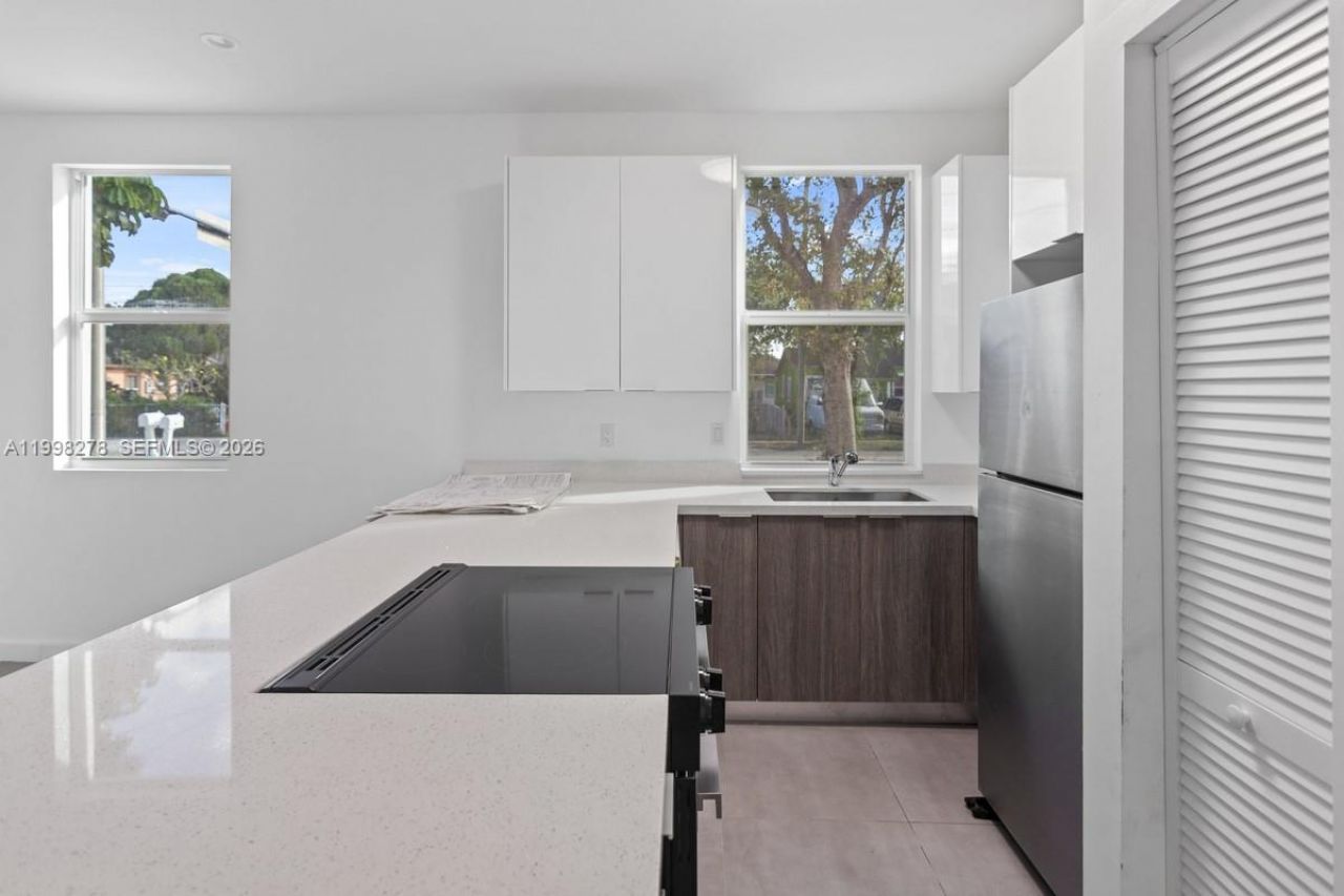 1935 NW 71st St, Unit B, Miami, FL 33147 Photo