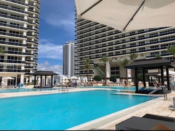 1830 S Ocean Dr, Unit 2011, Hallandale Beach, FL 33009