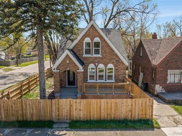 12352 Maiden Street, Detroit, MI 48213