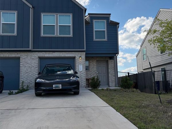 7120 Sparkling Light DR, Unit B, Del Valle, TX 78617