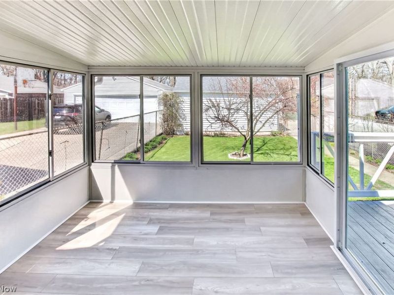 10004 Manoa Avenue, Brooklyn, OH 44144 Photo 16