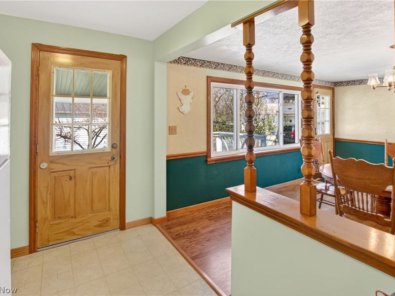 10004 Manoa Avenue, Brooklyn, OH 44144 Photo 5