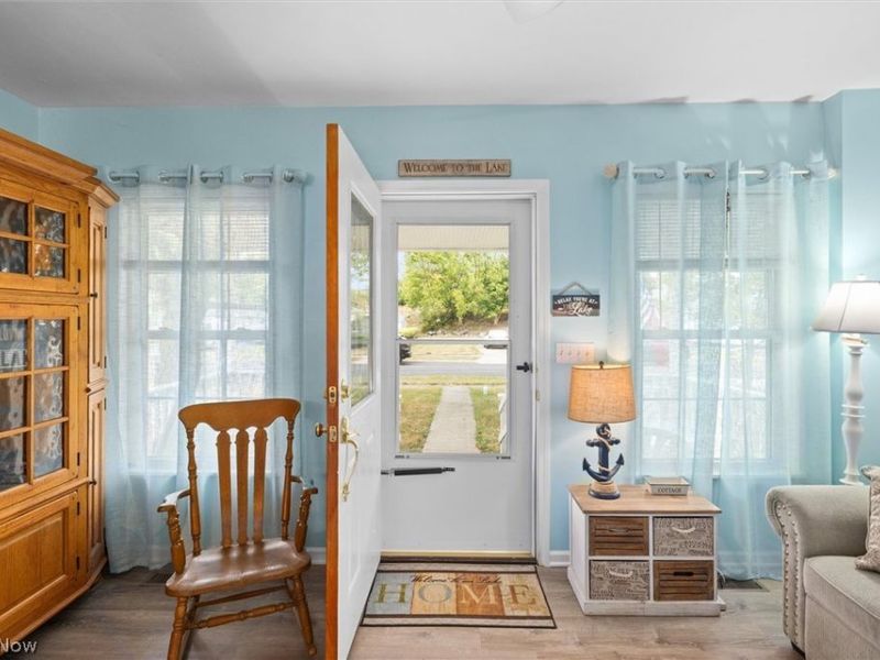 515 W 2nd Street, Port Clinton, OH 43452 Photo 7