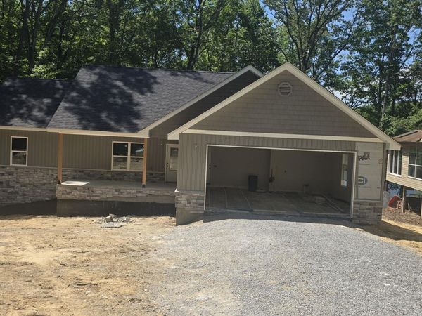 203 Dublin Lane, Crossville, TN 38558