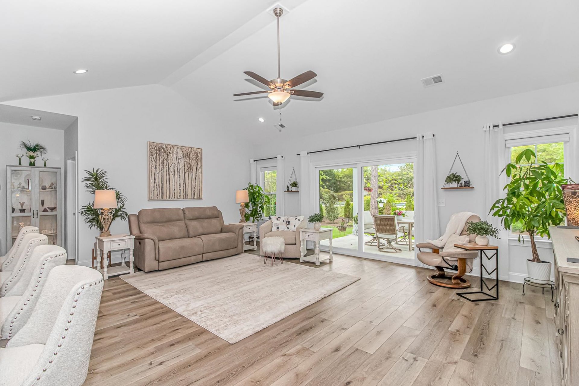 233 Outboard Dr. Photo 11