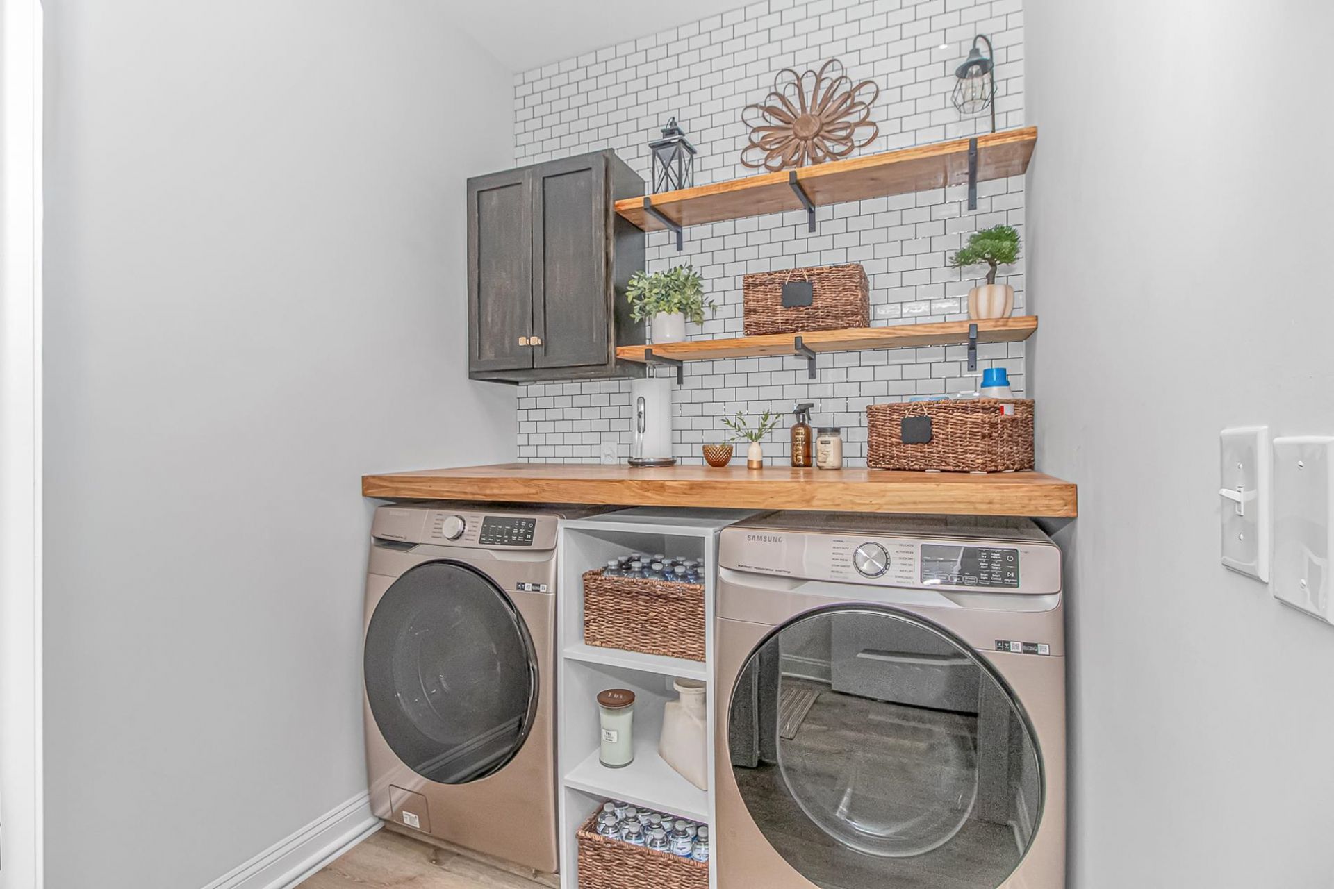 233 Outboard Dr. Photo 13