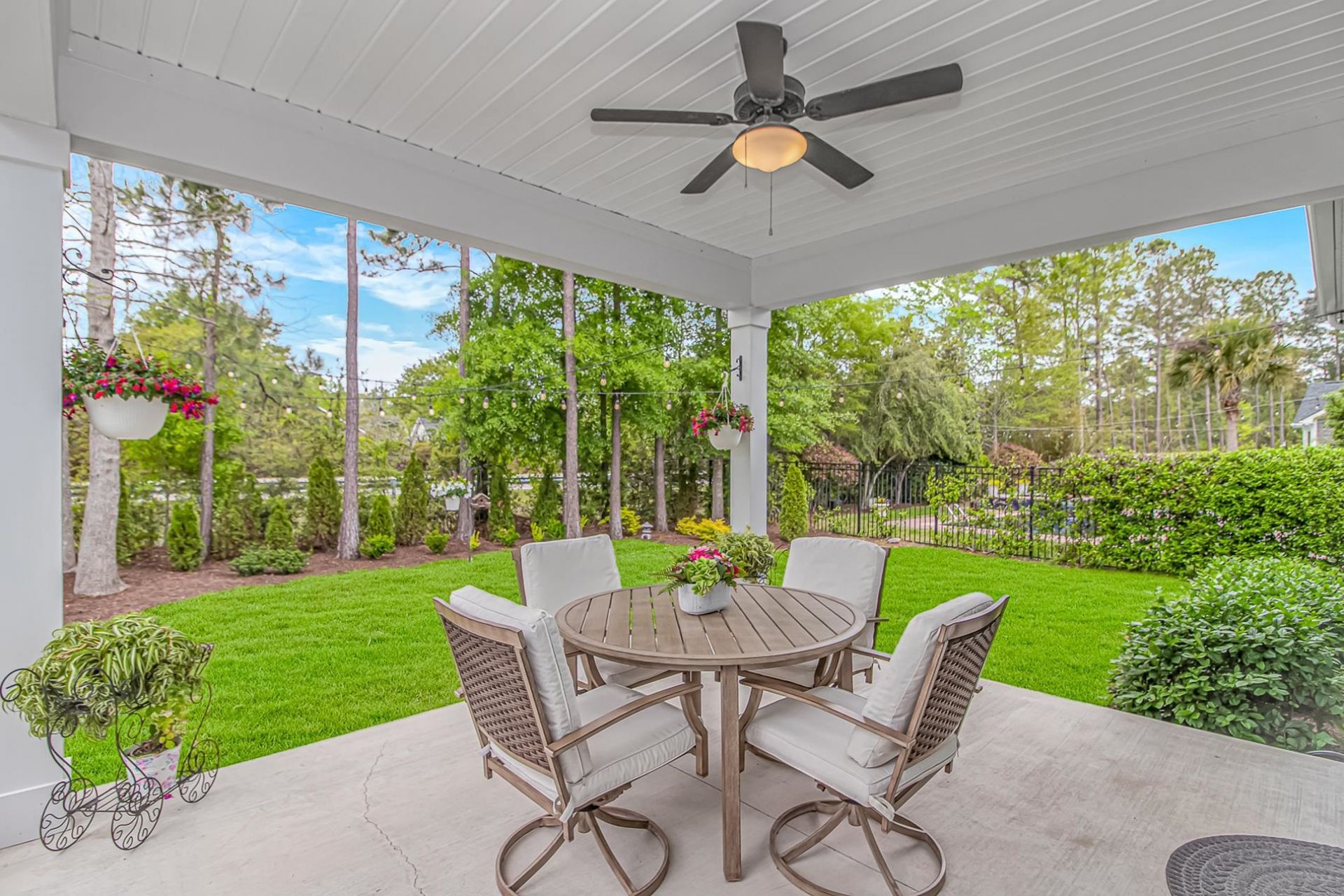 233 Outboard Dr. Photo 24