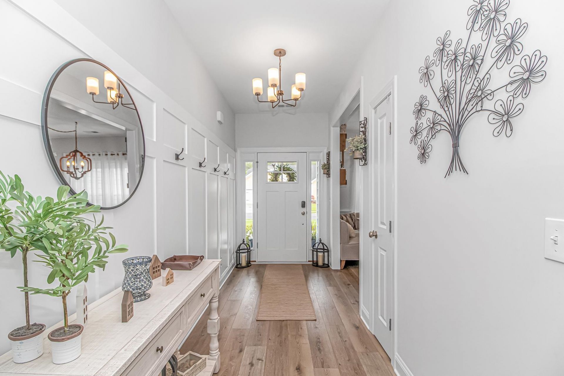 233 Outboard Dr. Photo 6