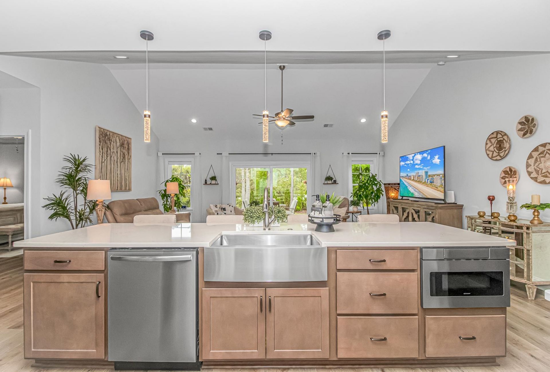 233 Outboard Dr. Photo 9