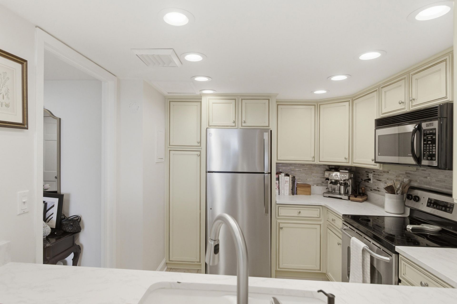 14 Lockwood Drive Photo 11