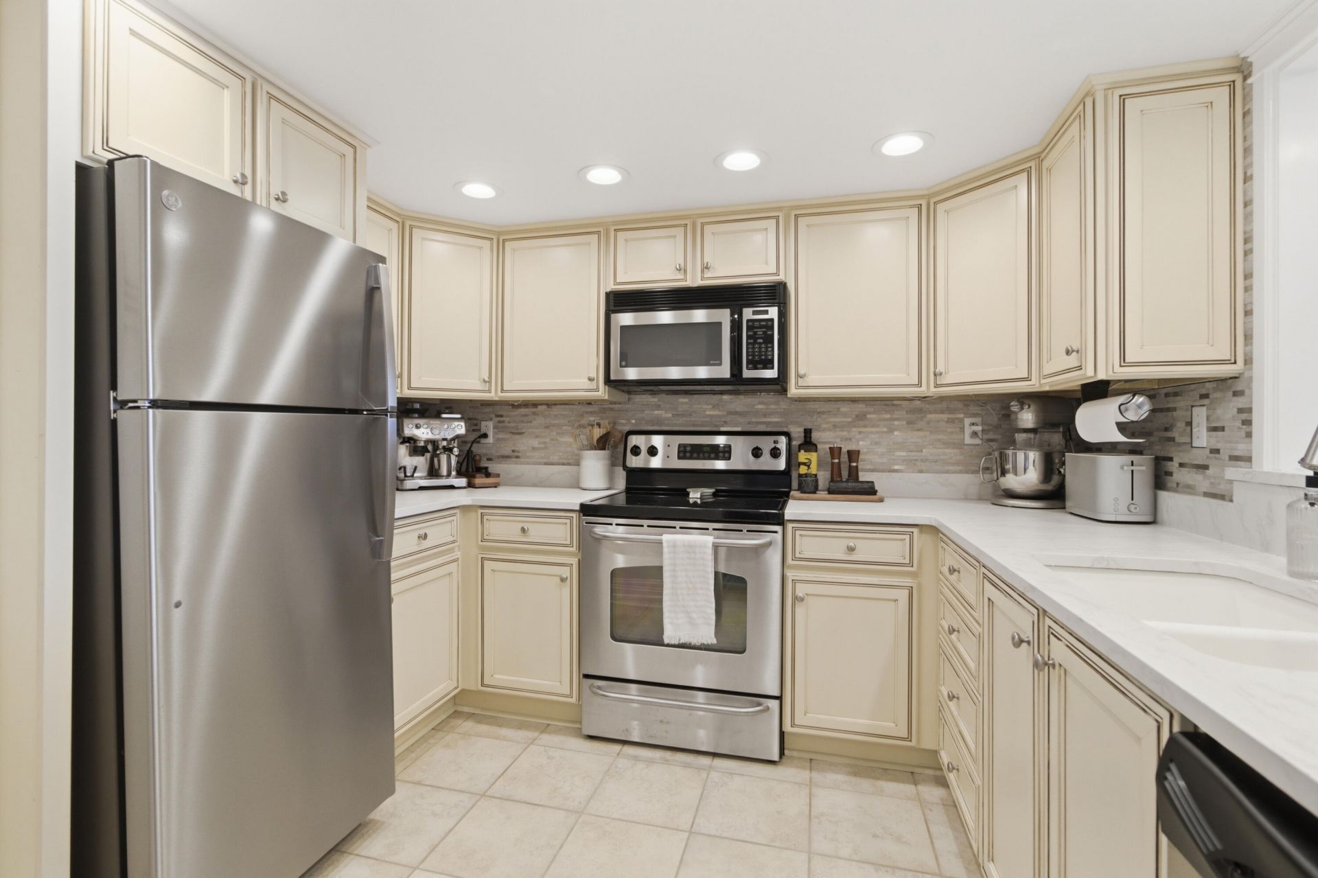 14 Lockwood Drive Photo 13