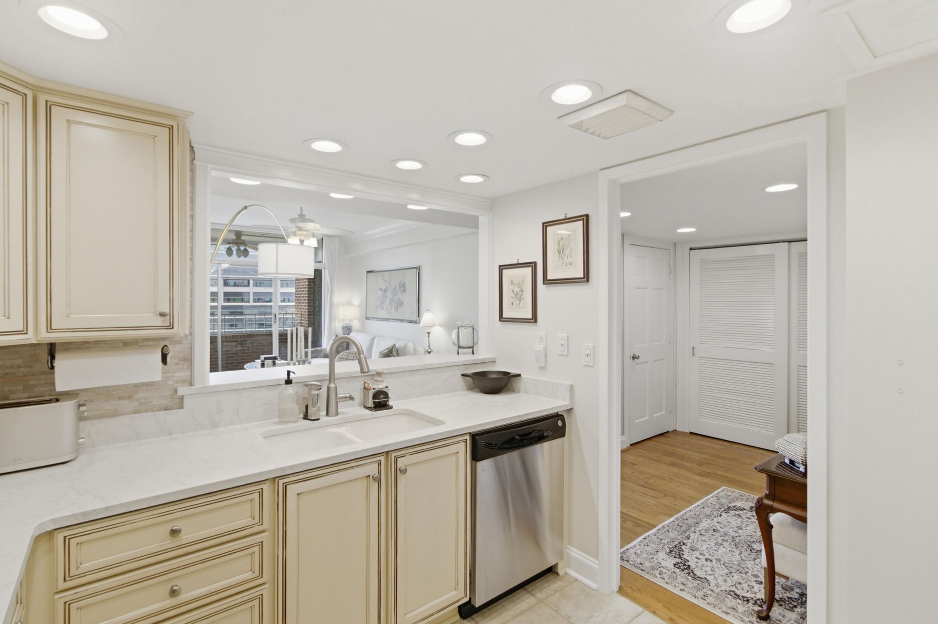 14 Lockwood Drive Photo 14