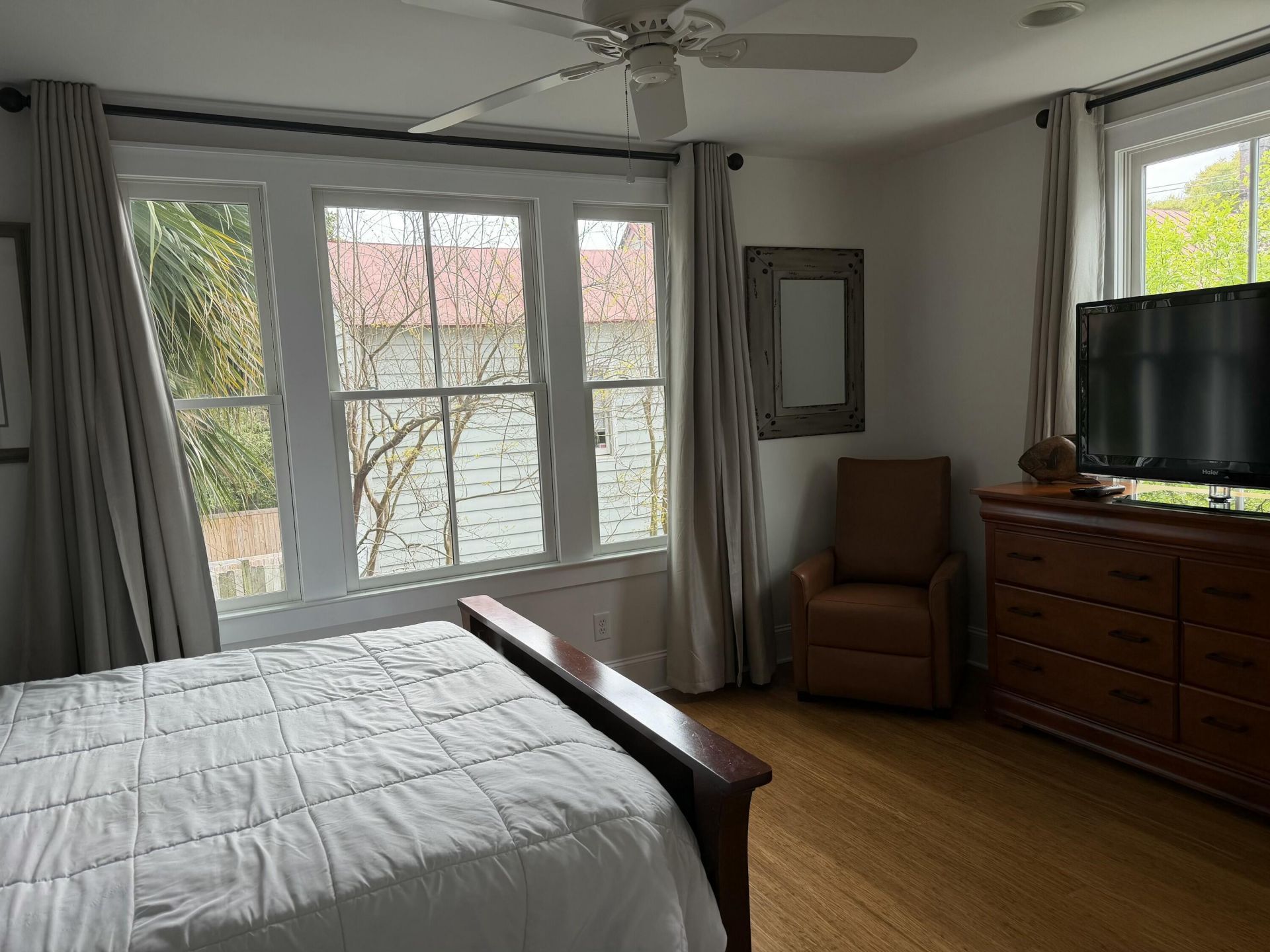 71 Bogard Street Photo 33