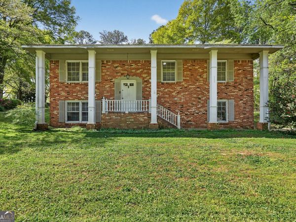 1071 Luther Drive SW, Mableton, GA 30126