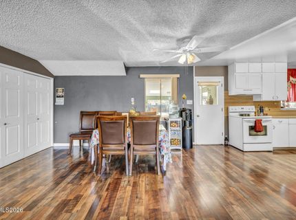 18 E Prater Way, Sparks, NV 89431 Photo