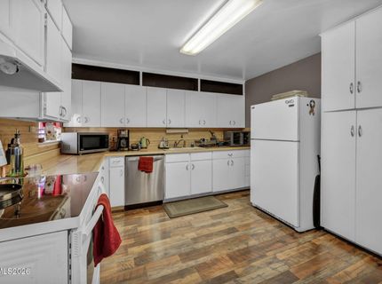 18 E Prater Way, Sparks, NV 89431 Photo