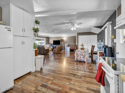 18 E Prater Way, Sparks, NV 89431 Photo