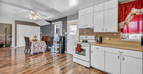 18 E Prater Way, Sparks, NV 89431 Photo