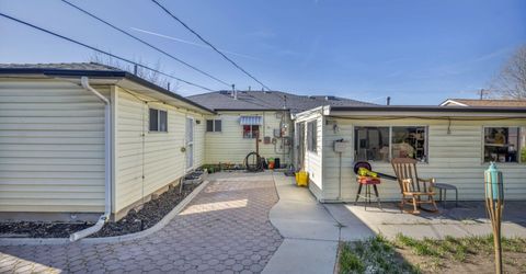 18 E Prater Way, Sparks, NV 89431 Photo