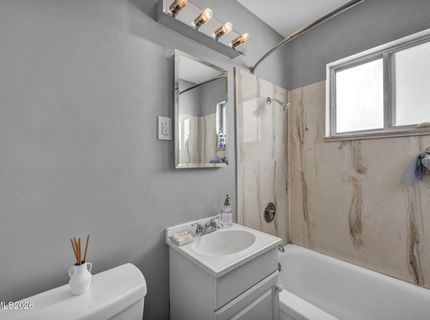 18 E Prater Way, Sparks, NV 89431 Photo