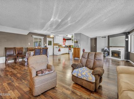 18 E Prater Way, Sparks, NV 89431 Photo