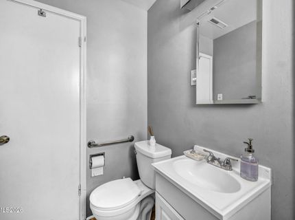 18 E Prater Way, Sparks, NV 89431 Photo