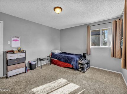 18 E Prater Way, Sparks, NV 89431 Photo