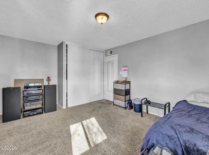 18 E Prater Way, Sparks, NV 89431 Photo