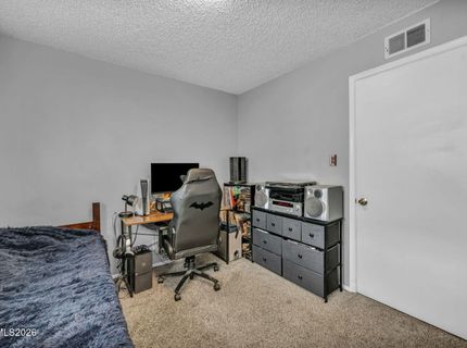 18 E Prater Way, Sparks, NV 89431 Photo