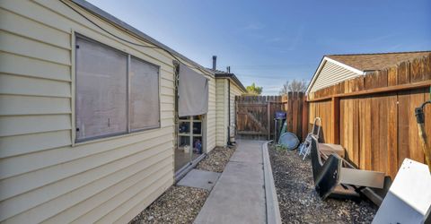 18 E Prater Way, Sparks, NV 89431 Photo
