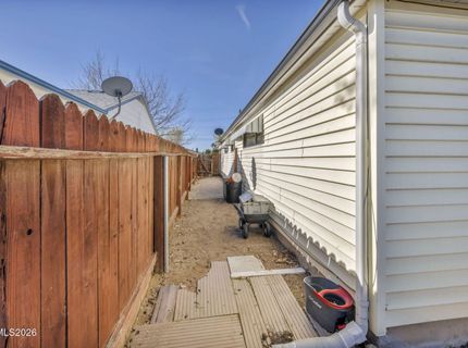 18 E Prater Way, Sparks, NV 89431 Photo