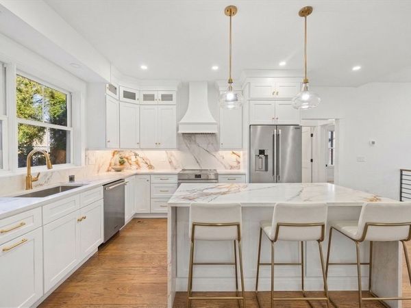 31 Houghton St, Unit A, Somerville, MA 02143