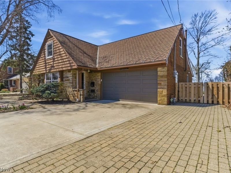 29319 Cresthaven Drive, Willowick, OH 44095 Photo 1