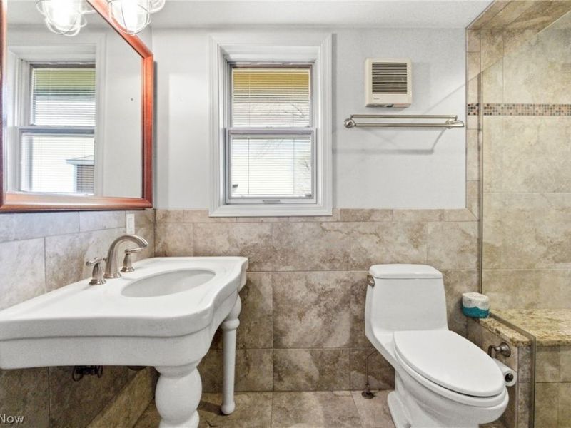 29319 Cresthaven Drive, Willowick, OH 44095 Photo 18