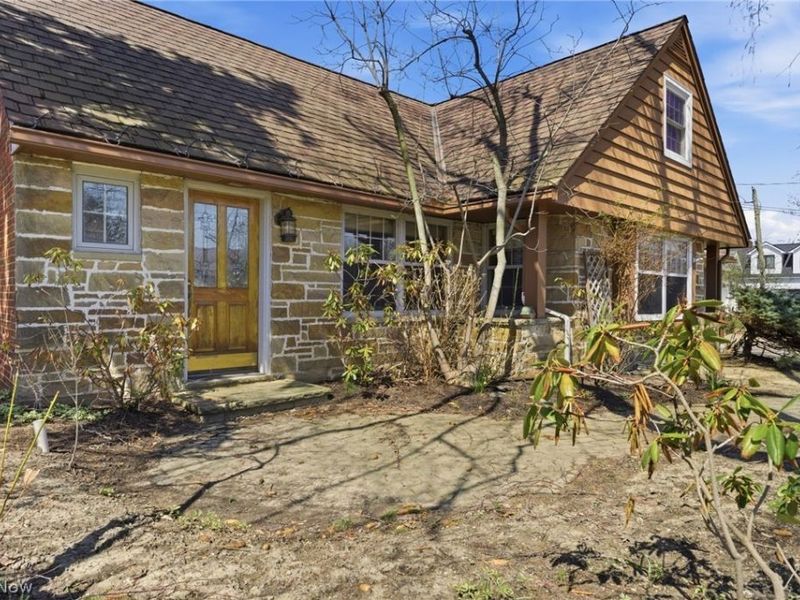 29319 Cresthaven Drive, Willowick, OH 44095 Photo 3