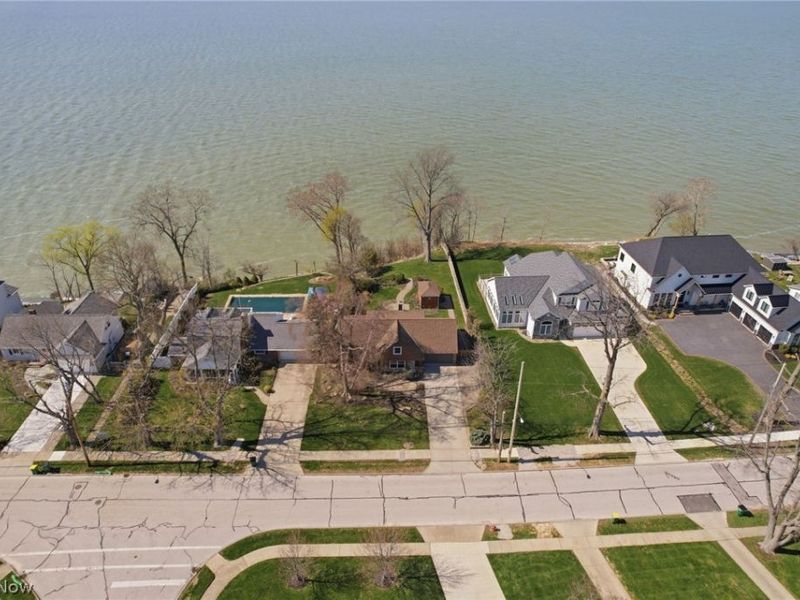 29319 Cresthaven Drive, Willowick, OH 44095 Photo 7