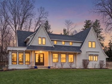 6604 Mohawk Trail, Edina, MN 55439