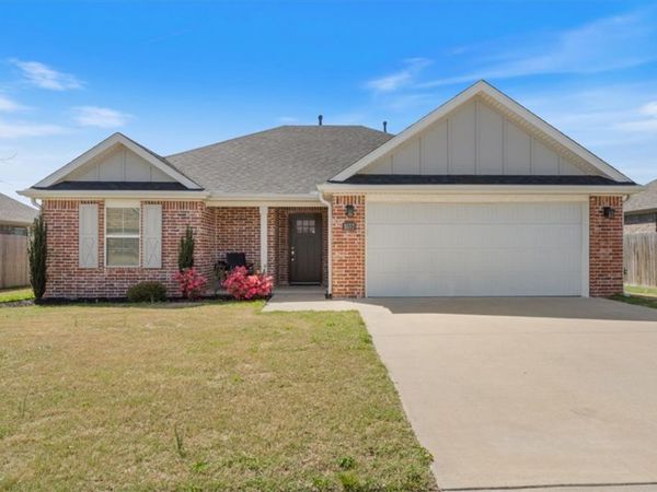 1037 Jameson Street , Tontitown, AR 72762