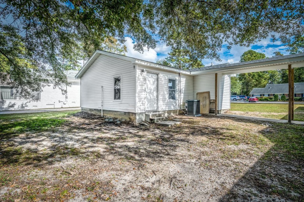 500 N Pine Street Photo 26