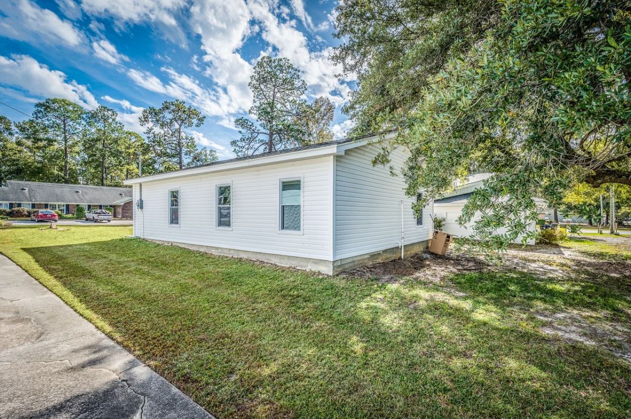 500 N Pine Street Photo 33