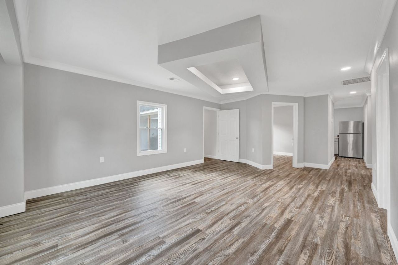 500 N Pine Street Photo 37