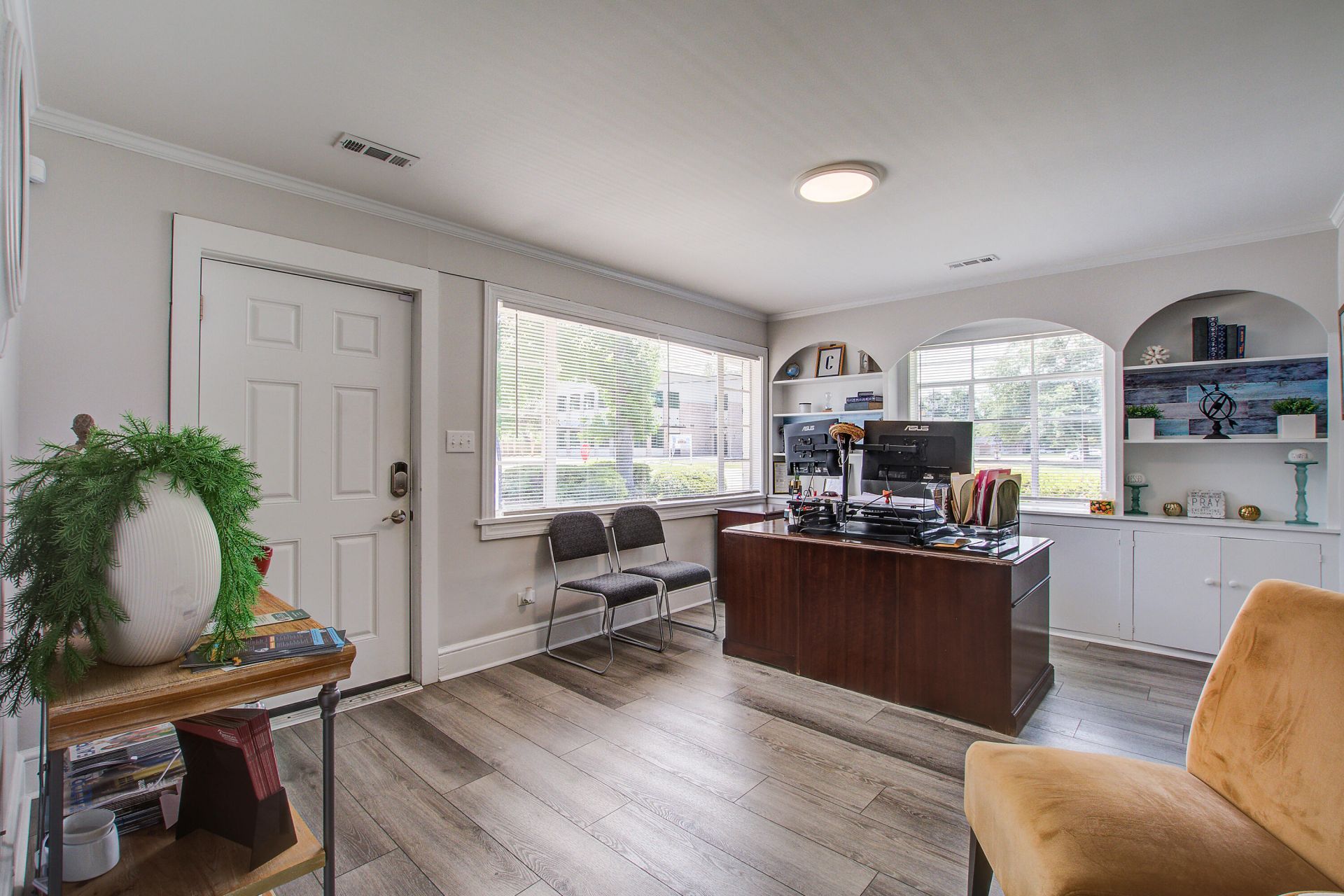 500 N Pine Street Photo 9