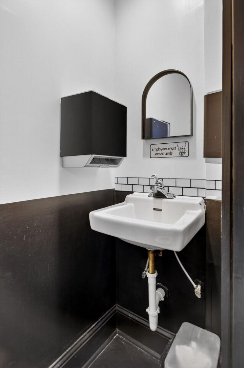 4840 Chateau Avenue Photo 34