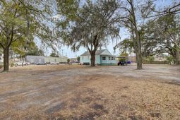 4840 Chateau Avenue photo 4